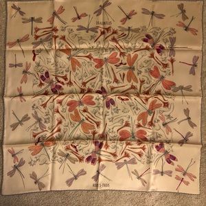 NWT Hermes Carre Vintage 100% Soie 70cm Dragonfly